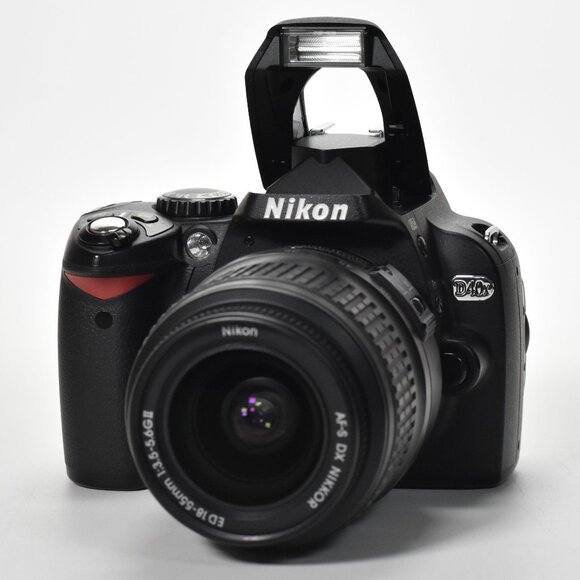 Nikon D40x DSLR Camera 10.2MP Nikon AFS 18-55mm Lens 22,619 Clicks 32GB SD Card - Picture 2 of 16